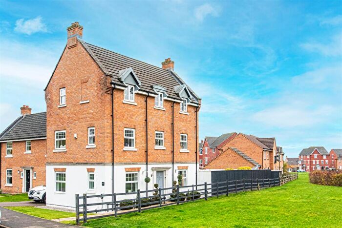 House For Sale In Arden Close, NN18