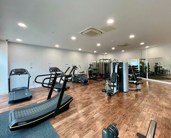 1 Bedroom Flat For Sale In Masters Court, Lyon Road, Harrow, HA1