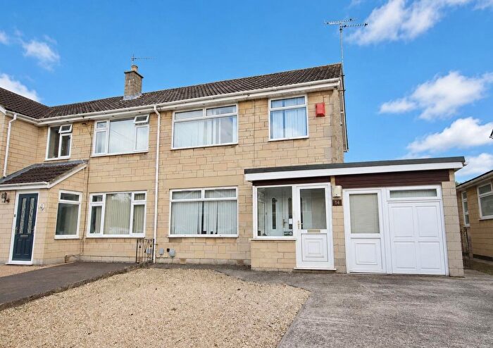 3 Bedroom Semi-Detached House For Sale In Westbrook Close, Chippenham, SN14