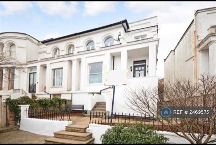 3 Bedroom Semi-Detached House To Rent In Parrock Road, Gravesend, DA12