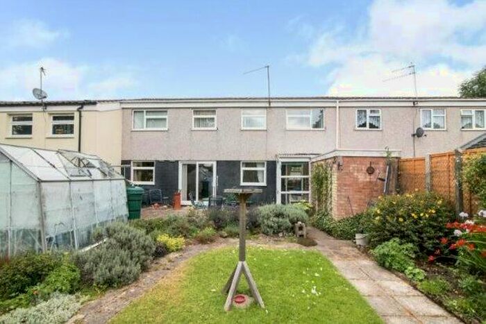 5 Bedroom Property To Rent In Longdon Close, Redditch, B98