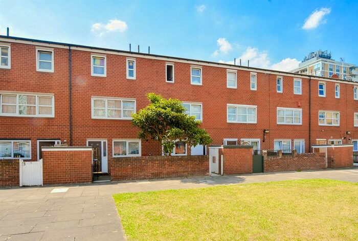 4 Bedroom Terraced House To Rent In Spenser Grove, Stoke Newington, N16