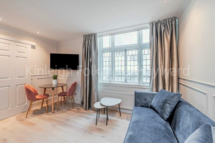 Studio To Rent In Jermyn Street, London, SW1Y