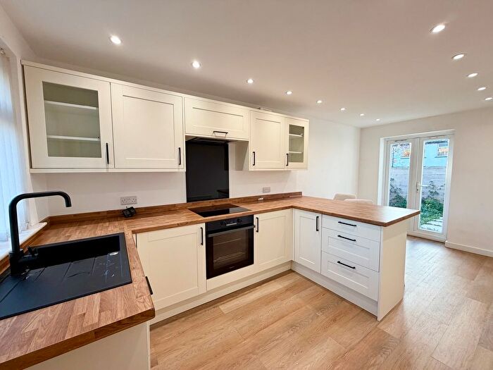 2 Bedroom Semi Detached House To Rent In Limefield Avenue, Nelson, BB9