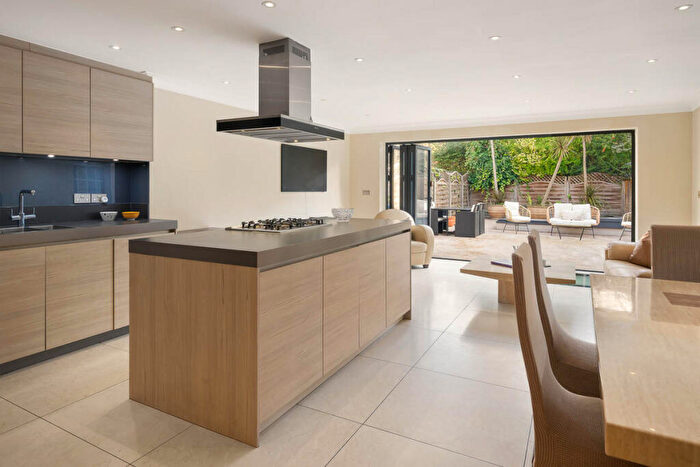 5 Bedroom Semi Detached House To Rent In The Marlowes, London, NW8