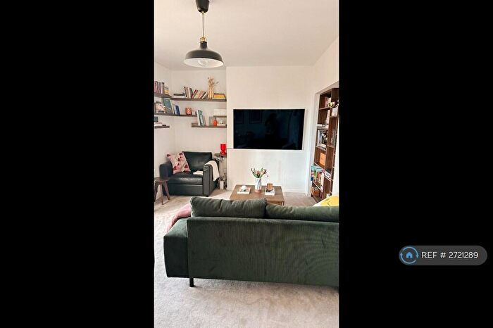 3 Bedroom Maisonette To Rent In Jevons House, London, NW8