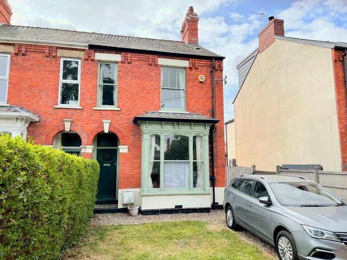 3 Bedroom Semi-Detached House To Rent In Newark Road, Lincoln, LN6
