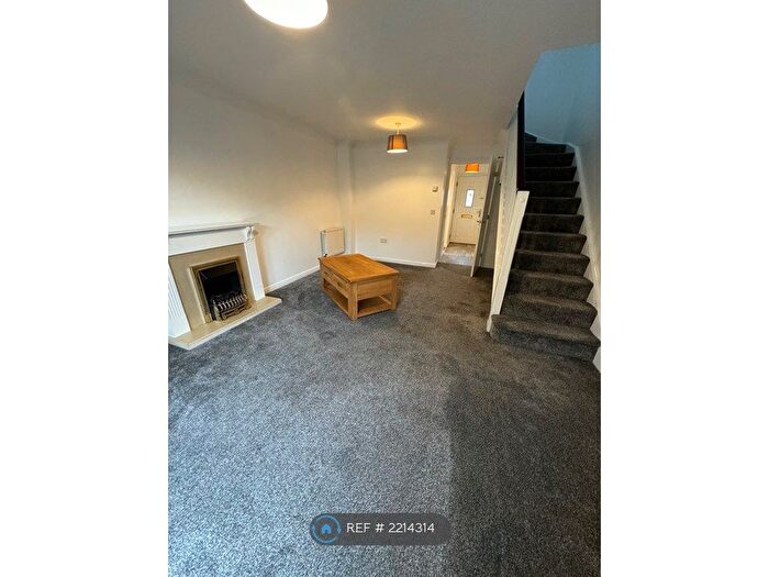 2 Bedroom Semi-Detached House To Rent In Hennessey Close, Beeston, Nottingham, NG9