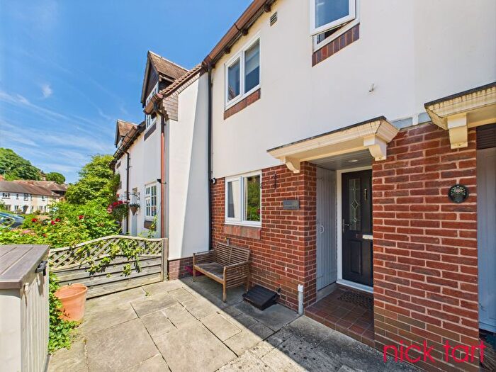 2 Bedroom Terraced House To Rent In Kings Loade, Bridgnorth, WV16