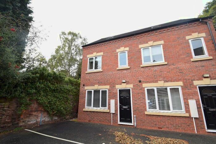 4 Bedroom Semi-Detached House To Rent In Westfield Terrace, Upper Bar, Newport, TF10