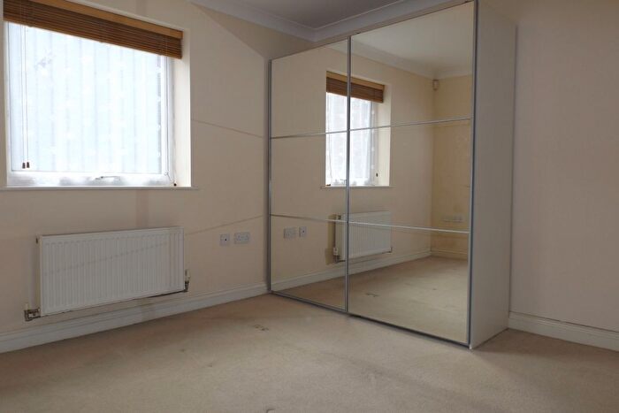 2 Bedroom Flat To Rent In Hammond Court, Southampton, SO16