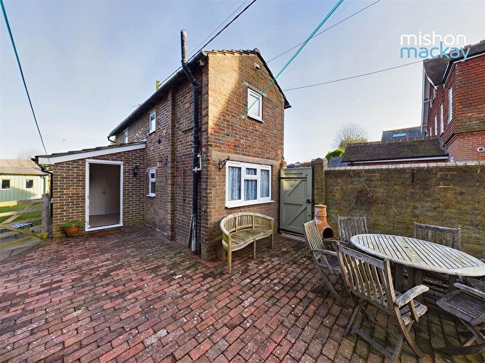 1 Bedroom Detached House To Rent In Western Road, Hurstpierpoint, Hassocks, West Sussex, BN6