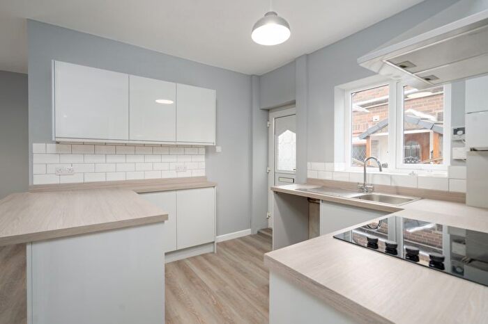 2 Bedroom Semi-Detached Bungalow To Rent In Lovat Road, Breightmet, Bolton, BL2