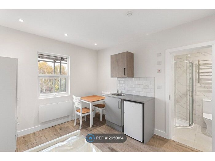 Studio To Rent In Chase Side Crescent, Enfield, EN2