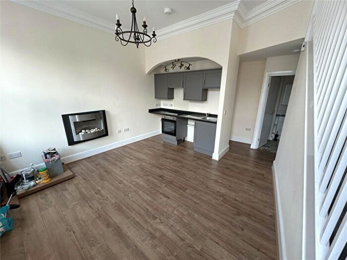 2 Bedroom Apartment To Rent In New Street, Honiton, Devon, EX14