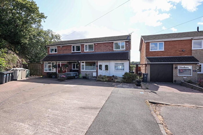 3 Bedroom Semi-Detached House For Sale In Corinne Close, Rednal, Birmingham, B45
