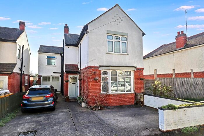 3 Bedroom Detached House For Sale In Merevale Avenue, Nuneaton, CV11