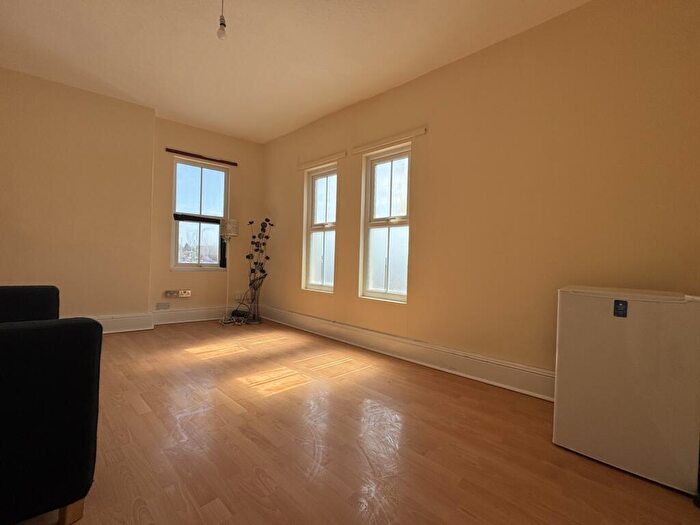 2 Bedroom Flat To Rent In Wood Street, Earl Shilton, LE9