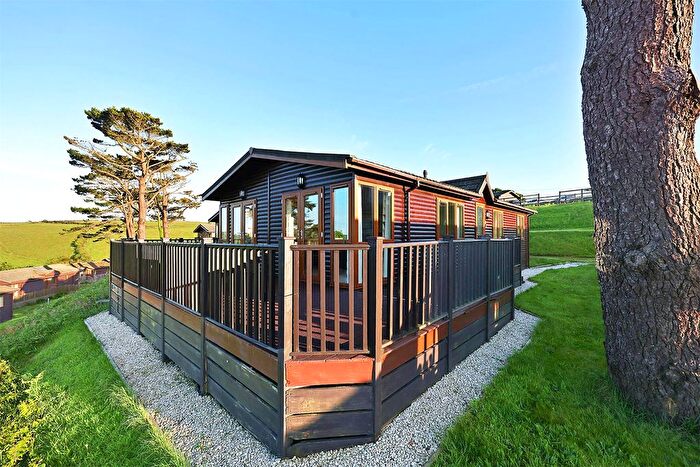 3 Bedroom Bungalow For Sale In Whitsand Bay Holiday Park, Whitsand Bay, Millbrook, PL10