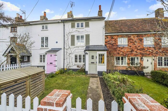 3 Bedroom Terraced House For Sale In Rodmersham Green, Rodmersham, Sittingbourne, Kent, ME9