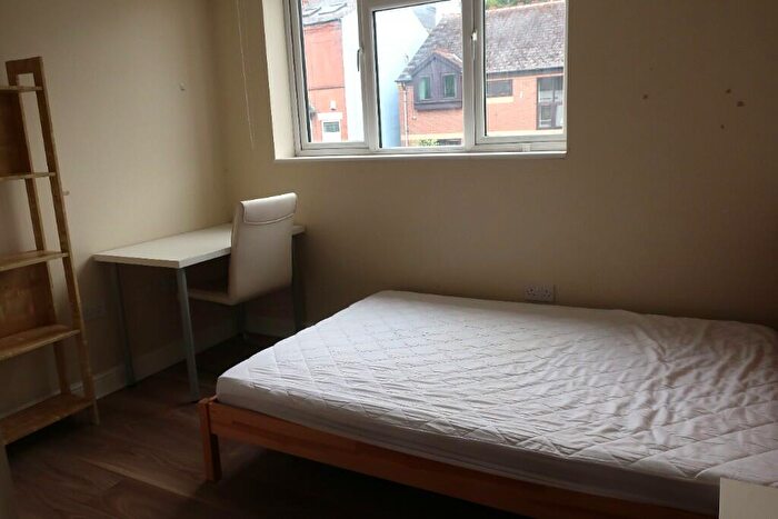 5 Bedroom Terraced House To Rent In Dawlish Road, Birmingham, B29