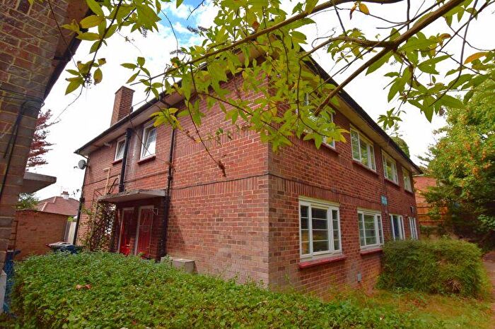 2 Bedroom Flat For Sale In Headstone Lane, North Harrow, HA2
