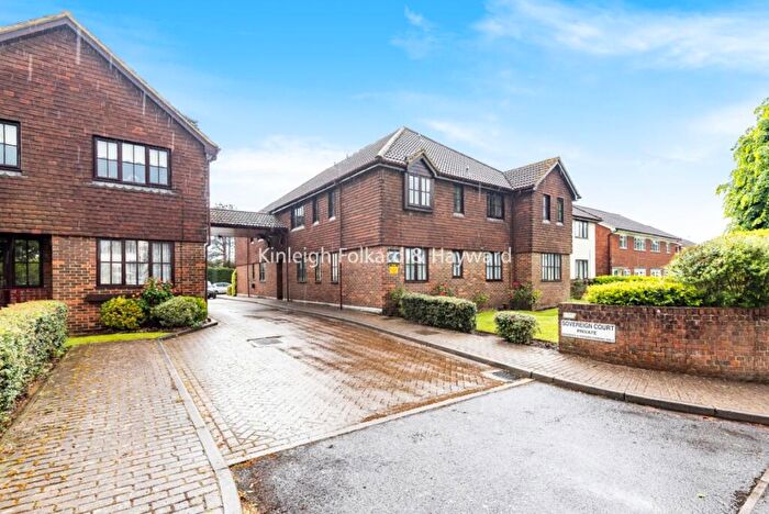 2 Bedroom Apartment To Rent In Magpie Hall Lane Bromley, BR2