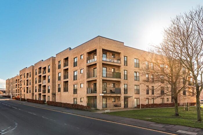 2 Bedroom Flat For Sale In Broomview Path, Edinburgh, EH11