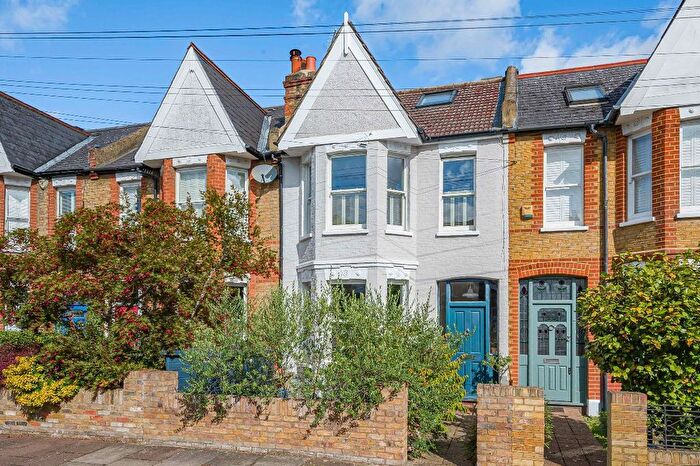 3 Bedroom Terraced House For Sale In Ailsa Avenue, St Margaret's, TW1