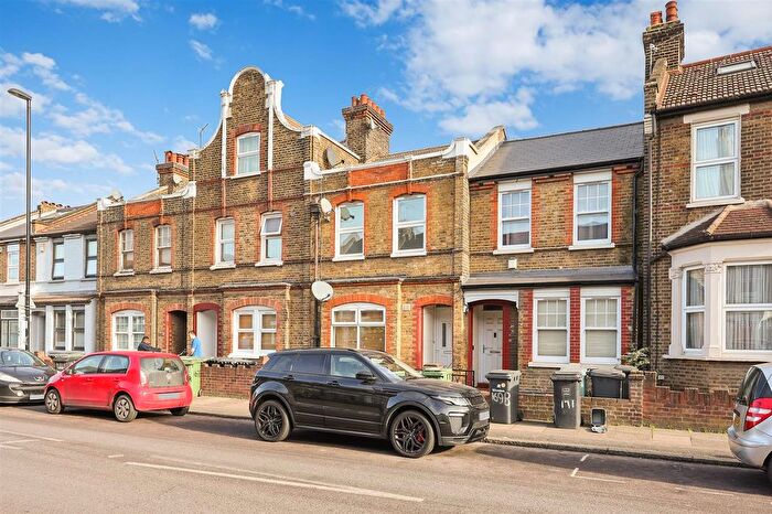 2 Bedroom Flat To Rent In Trundleys Road, Deptford, SE8