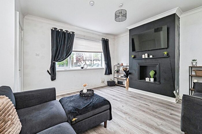 3 Bedroom Terraced House For Sale In Summergangs Road, Hull, HU8