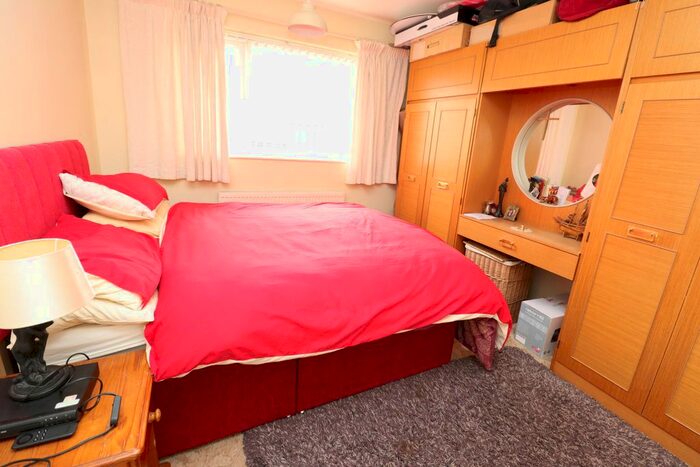 3 Bedroom Detached House For Sale In Hooton Road, Kilnhurst, Mexborough, S64