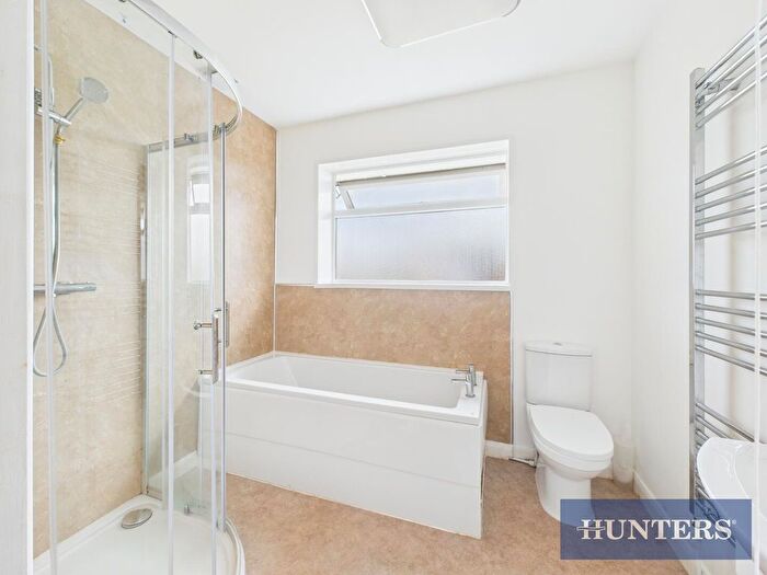 2 Bedroom Detached Bungalow For Sale In Scargate Close, Bridlington, YO16