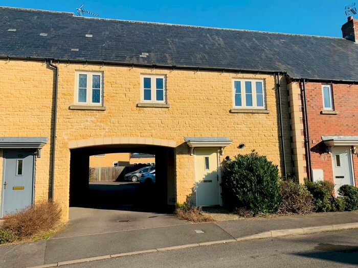 1 Bedroom Flat To Rent In Beceshore Close, Moreton-in-Marsh, GL56