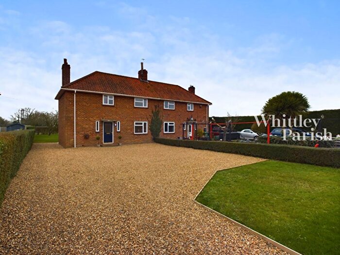 3 Bedroom Semi-Detached House For Sale In Norwich Road, Pulham St. Mary, Diss, IP21
