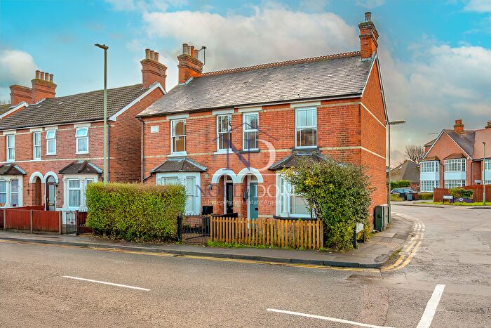 3 Bedroom Semi Detached House For Sale In Guildford Road, Chertsey, KT16