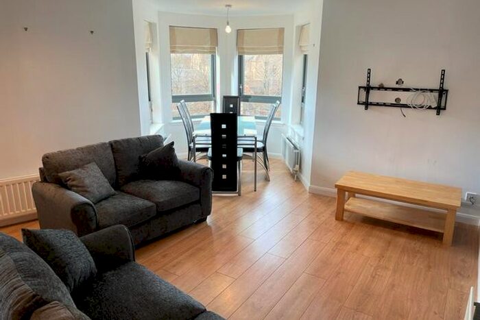 3 Bedroom Flat To Rent In Middlesex Gardens, Kinning Park, Glasgow, G41