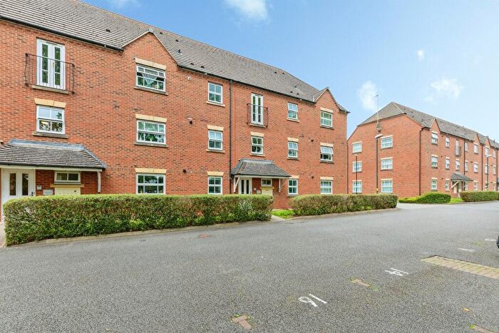 2 Bedroom Flat For Sale In Beanfield Avenue, Coventry, CV3