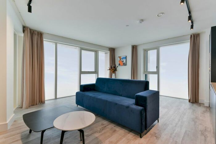 2 Bedroom Flat To Rent In One West Point, Icon Tower, London, W3