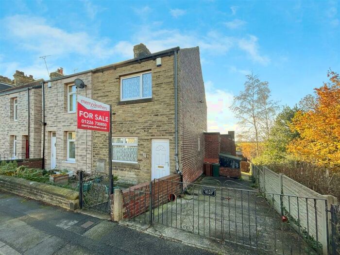 2 Bedroom Semi-Detached House For Sale In The Walk, Birdwell, Barnsley, S70