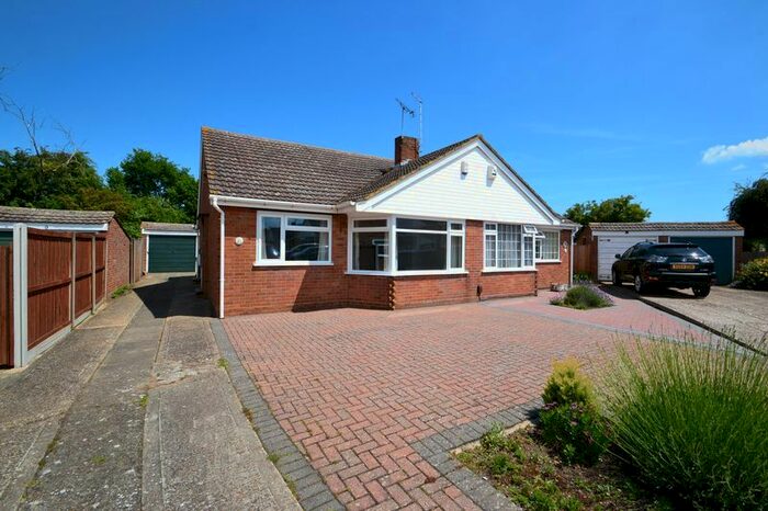 2 Bedroom Bungalow To Rent In Rosebery Close, Sittingbourne, ME10