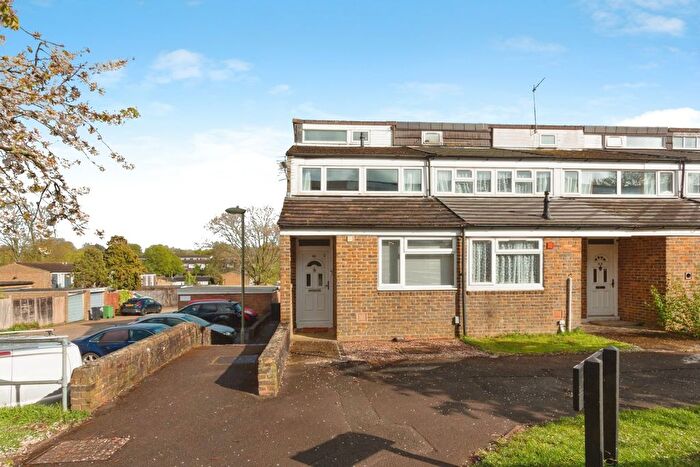 3 Bedroom End Terrace House For Sale In Campsie Close, Basingstoke, Hampshire, RG22