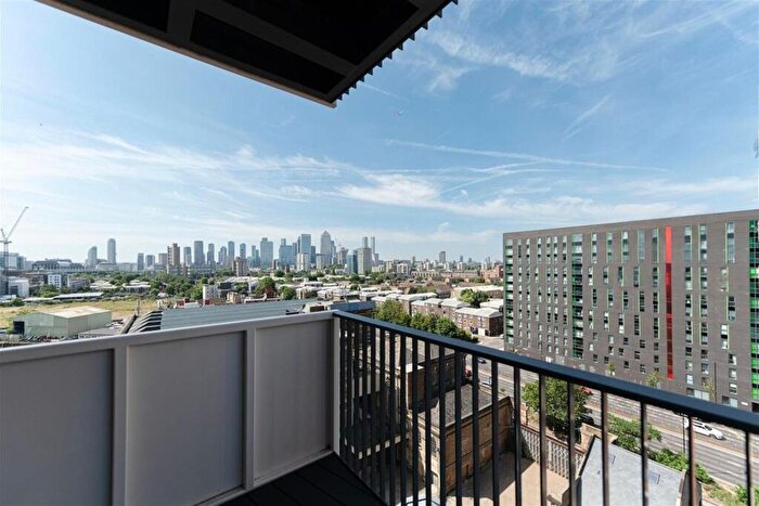Apartment To Rent In Makers Yard, London, E3