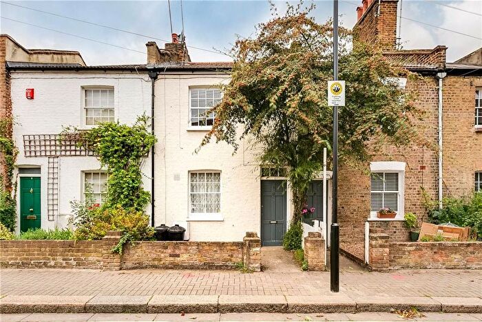 2 Bedroom Terraced House To Rent In Cardross Street, London, W6