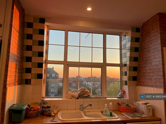 4 Bedroom Flat To Rent In Clarendon Court, London, NW2