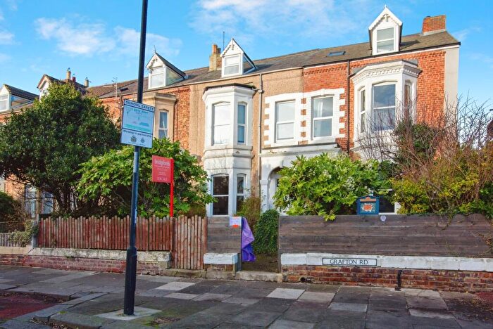 4 Bedroom Semi-Detached House For Sale In Grafton Road, Whitley Bay, Tyne And Wear, NE26