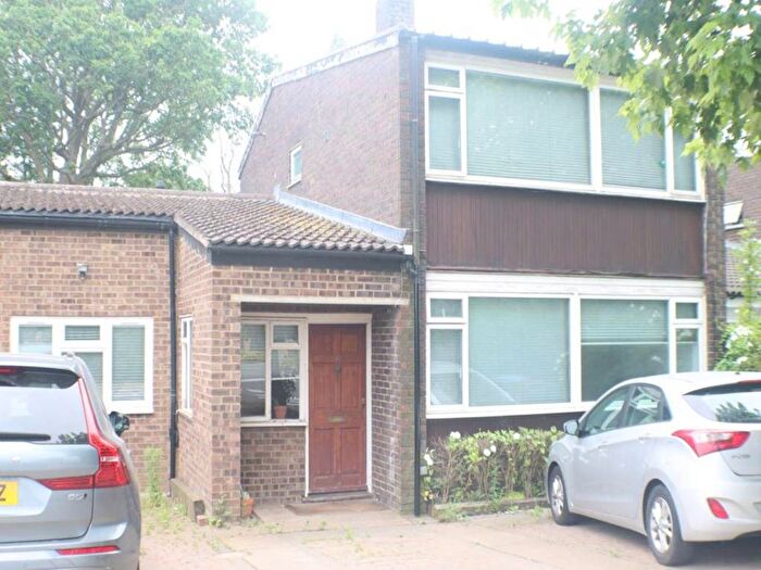 1 Bedroom Property To Rent In Bishops Rise (Room ), Hatfield, Hertfordshire, AL10
