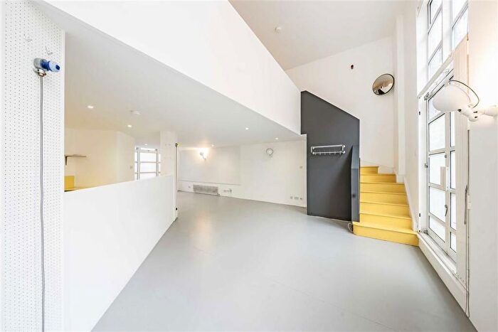 1 Bedroom Flat To Rent In Chilton Street, Cheshire Street, E2