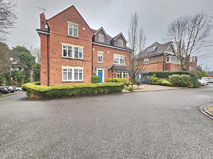 2 Bedroom Apartment For Sale In Kenelm Road, Sutton Coldfield, B73
