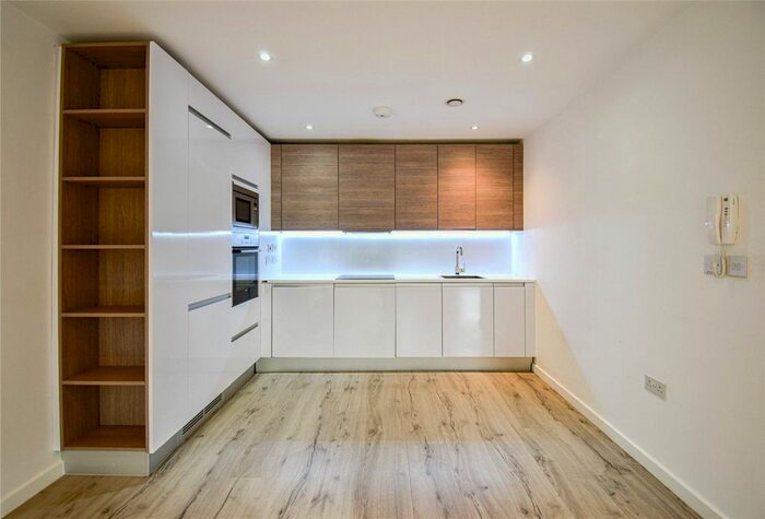 2 Bedroom Flat To Rent In Marque House, Hills Road, Cambridge, CB2